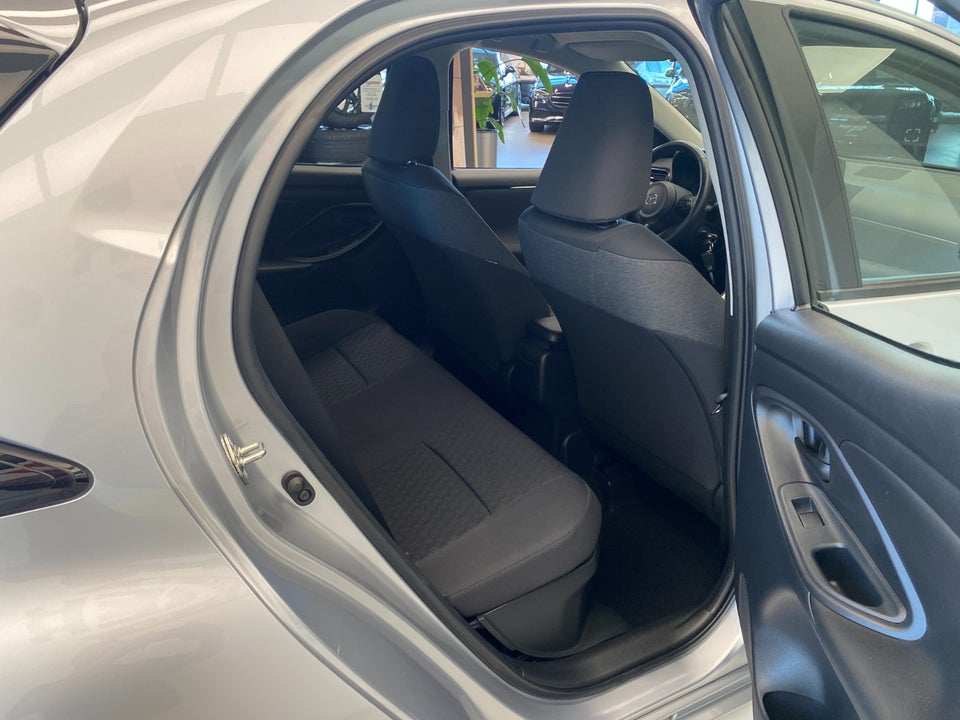 Mazda 2 1,5 Hybrid Pure CVT 5d