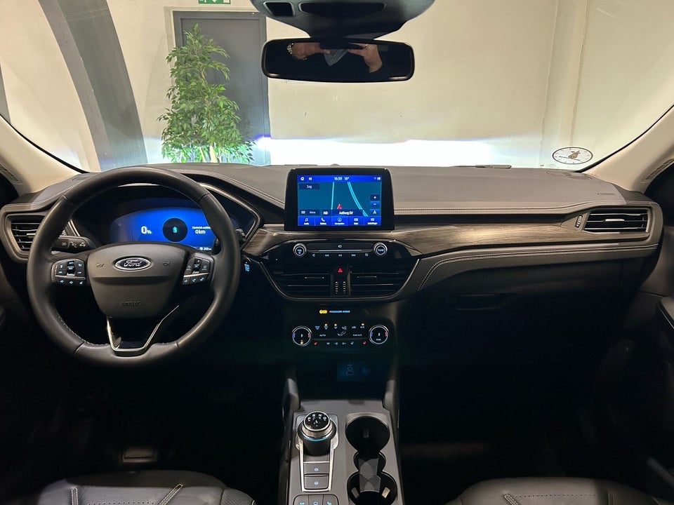 Ford Kuga 2,5 PHEV Vignale CVT 5d