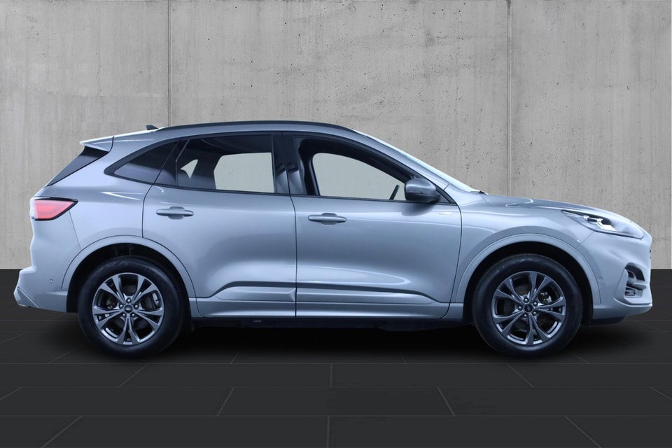 Ford Kuga 2,5 PHEV ST-Line CVT 5d