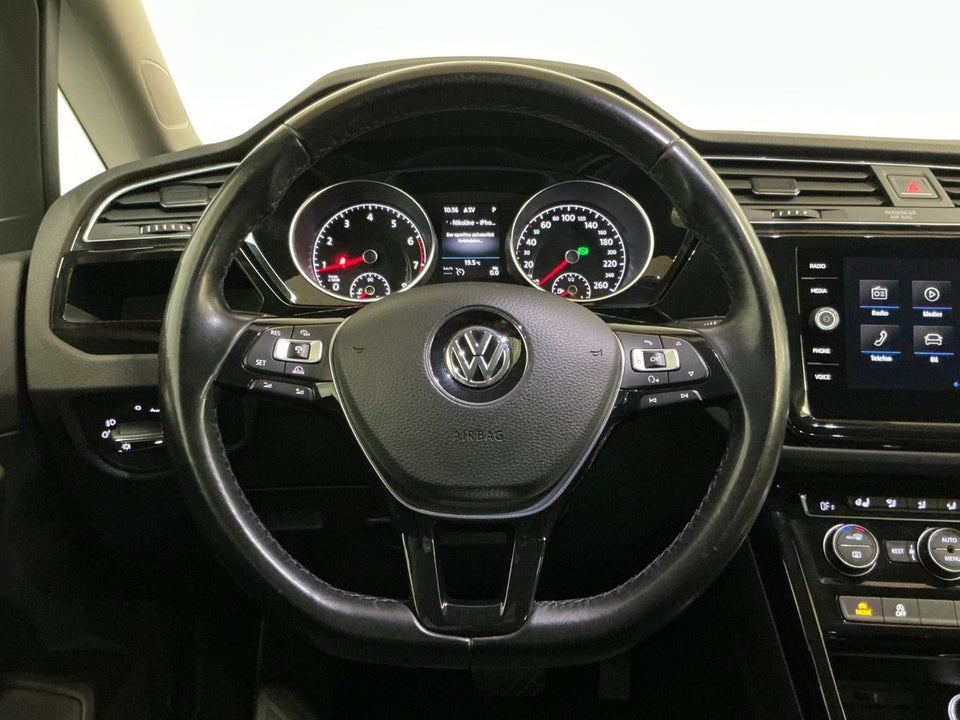 VW Touran 1,8 TSi 180 Highline DSG 7prs 5d