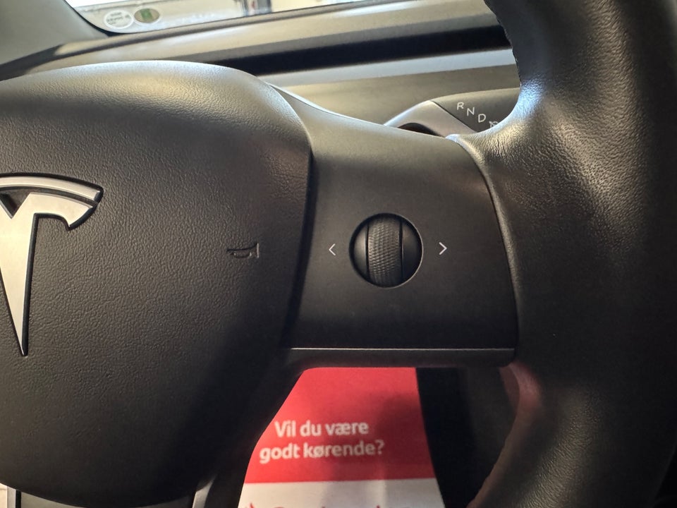 Tesla Model 3 Long Range AWD 4d