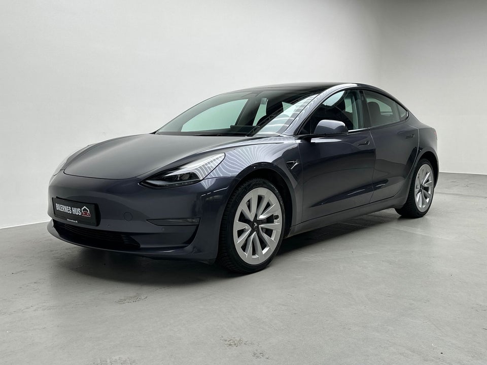 Tesla Model 3 Long Range AWD 4d