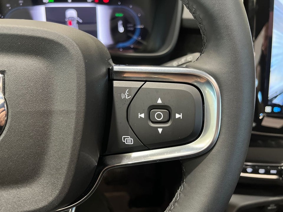 Volvo XC40 ReCharge Extended Range Ultimate 5d