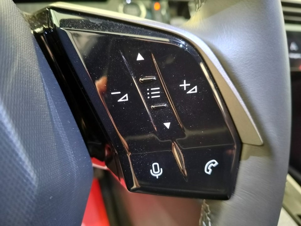 Peugeot e-5008 77 Allure Pack 7prs 5d