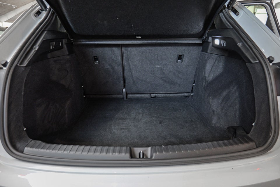 Audi Q4 e-tron 45 S-line quattro 5d