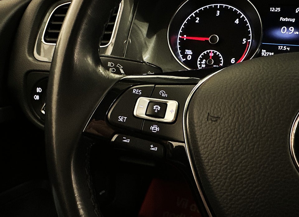 VW Golf VII 2,0 TDi 150 Comfortline Variant DSG 5d