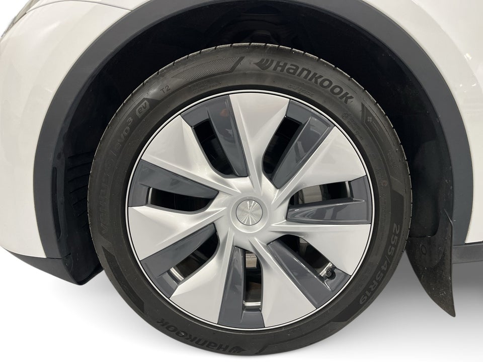 Tesla Model Y Long Range AWD 5d
