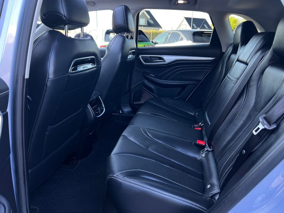 MG Marvel R Luxury 5d