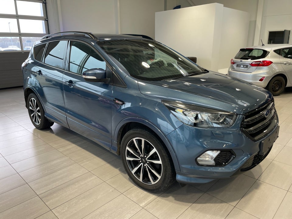 Ford Kuga 1,5 EcoBoost ST-Line 5d