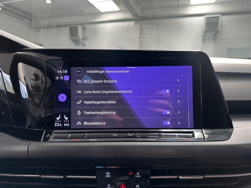 VW Golf VIII 1,4 GTE DSG 5d