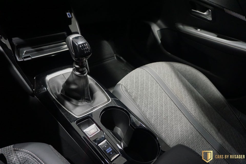 Peugeot 208 1,2 PureTech 100 Allure+ 5d