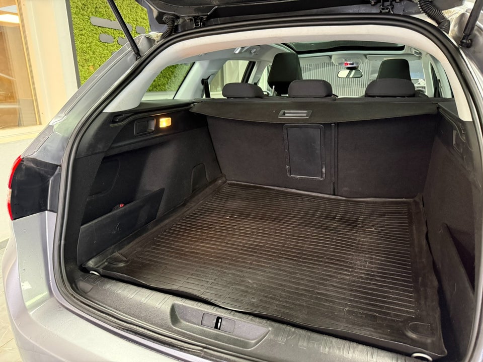 Peugeot 308 1,5 BlueHDi 130 Allure Sky 5d