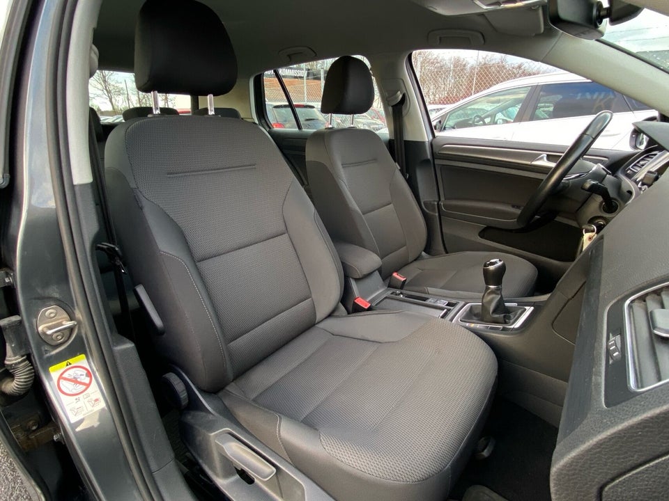 VW Golf VII 1,5 TSi 130 Comfortline 5d