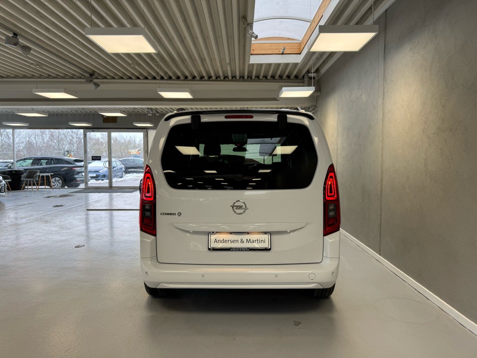 Opel Combo-e Life 50 Ultimate L1 5d