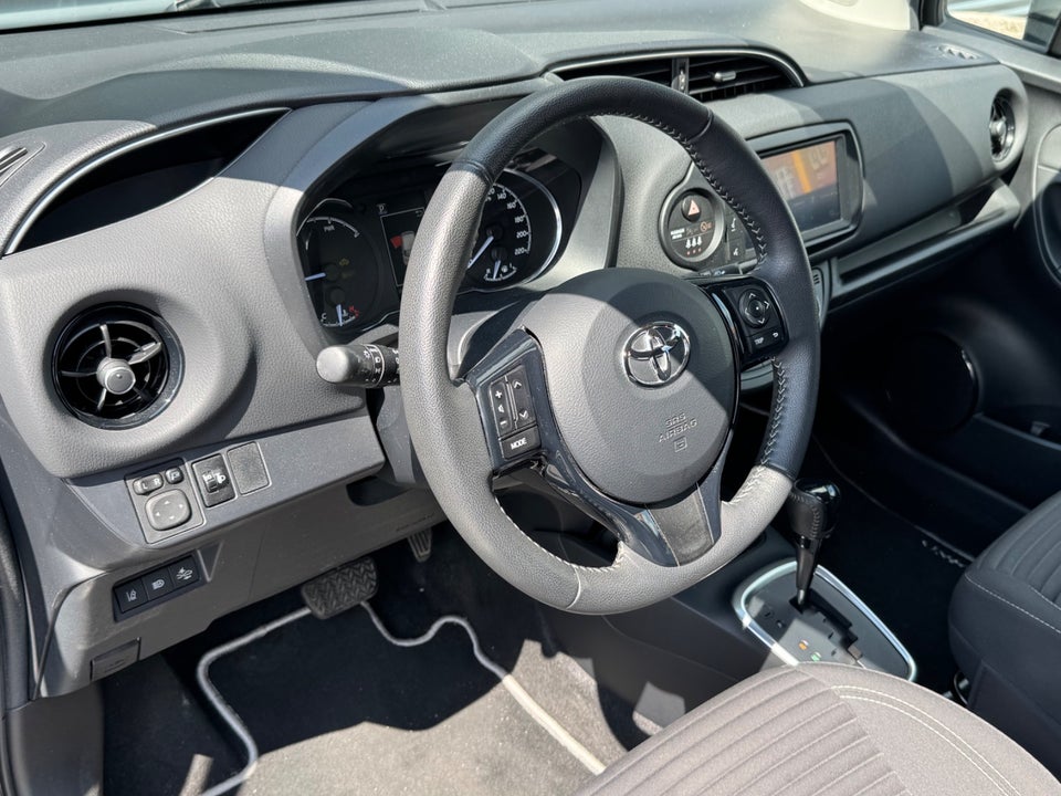 Toyota Yaris 1,5 Hybrid H2 Limited e-CVT 5d