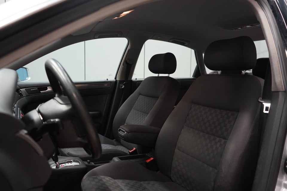 Audi A6 2,4 Multitr. 4d