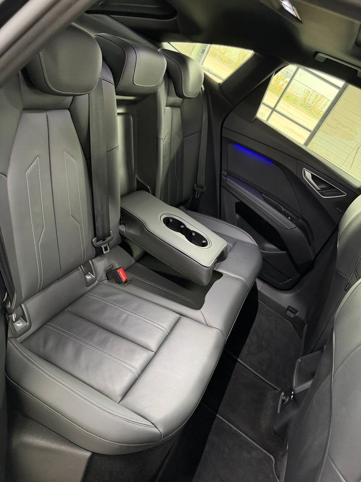 Audi Q4 e-tron 45 S-line Sportback 5d