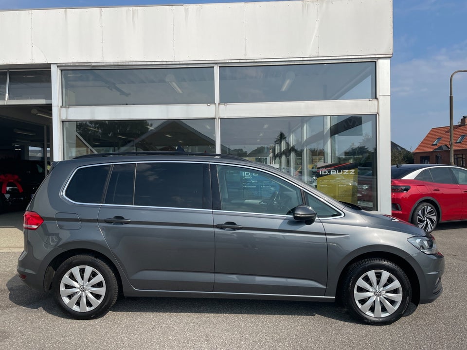 VW Touran 1,6 TDi 115 Comfortline DSG 7prs 5d