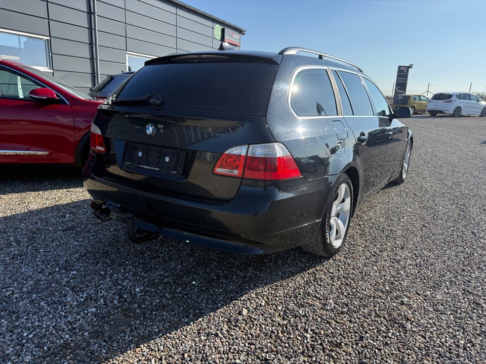 BMW 530i 3,0 Touring aut. 5d