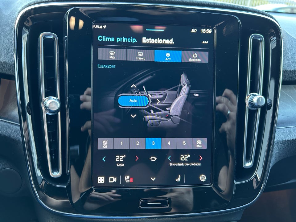 Volvo XC40 ReCharge Plus 5d