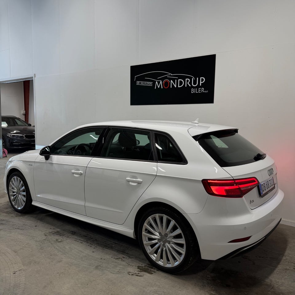 Audi A3 1,4 e-tron Sportback S-tr. 5d