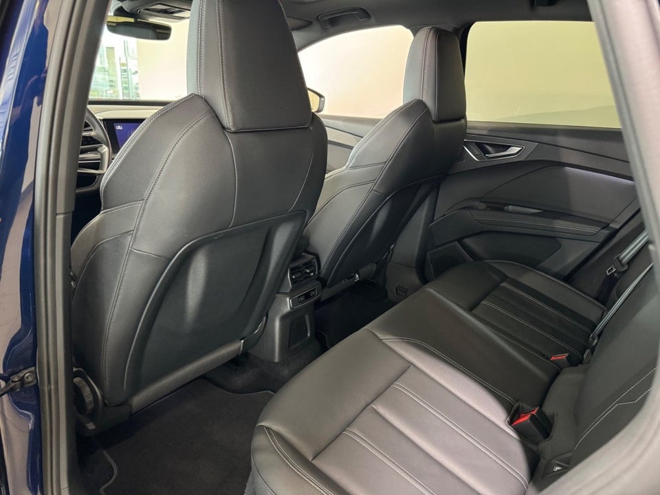 Audi Q4 e-tron 40 S-line 5d