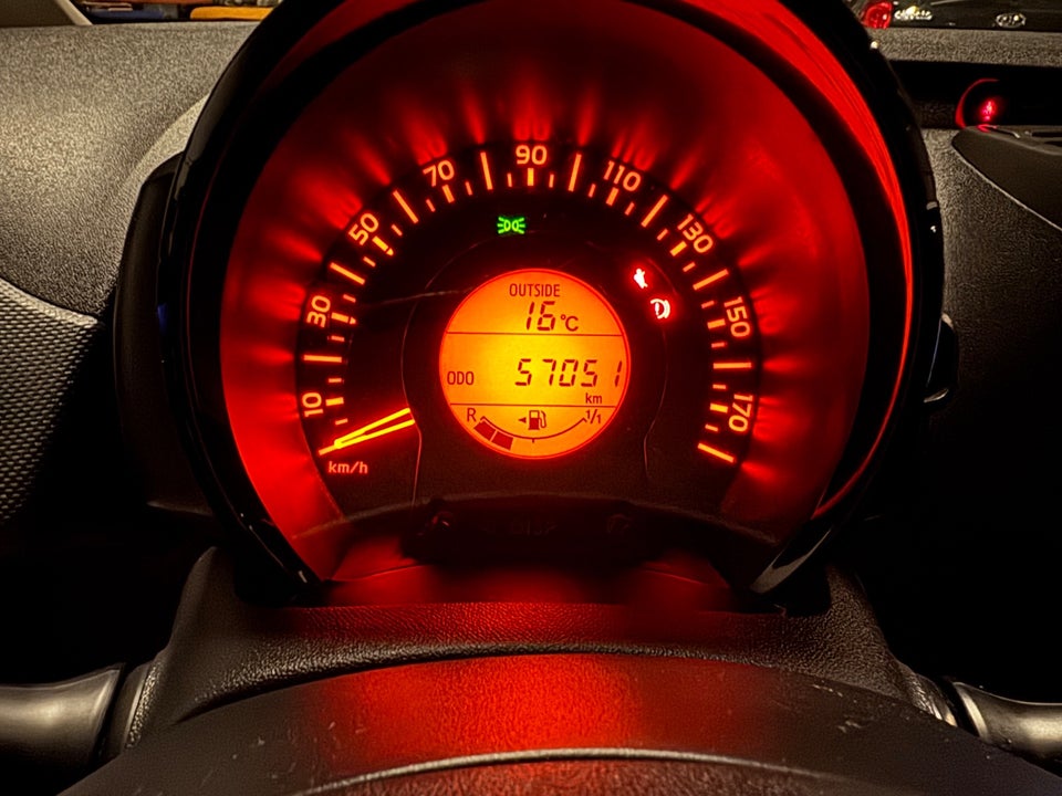 Citroën C1 1,0 VTi Attaque+ 5d