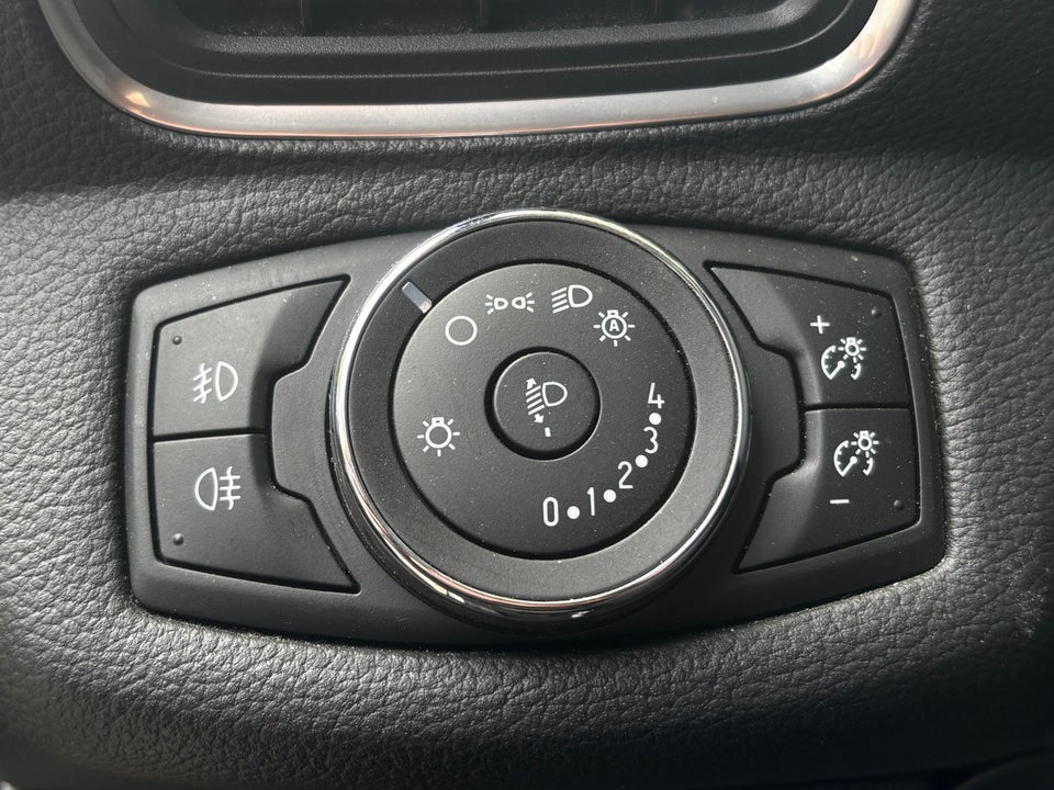 Ford B-MAX 1,0 SCTi 100 Titanium 5d