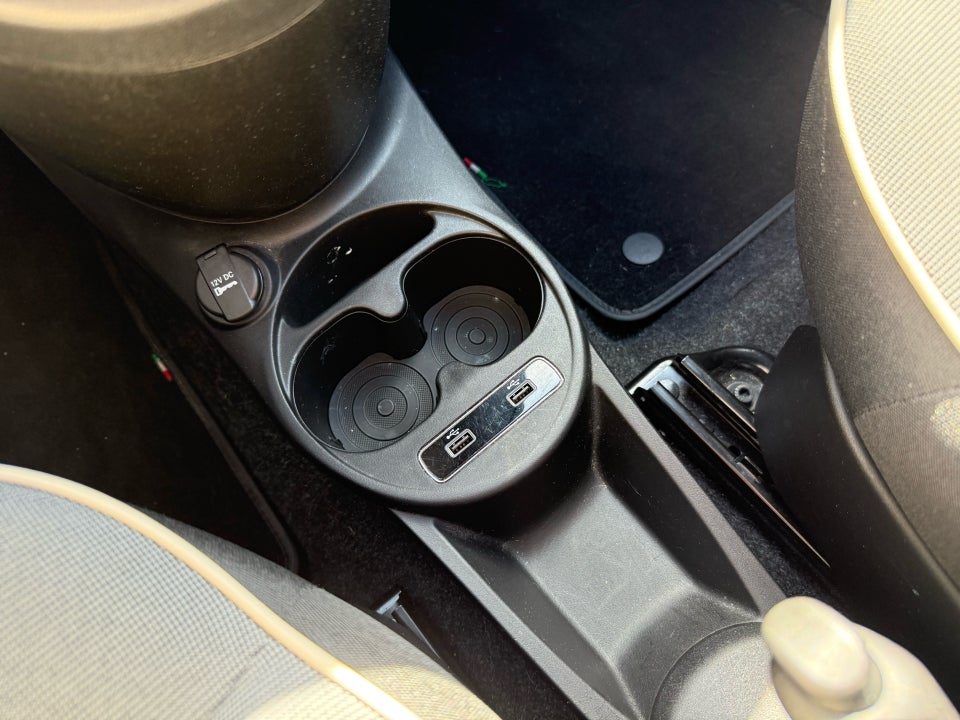 Fiat 500 1,0 Hybrid Lounge 3d