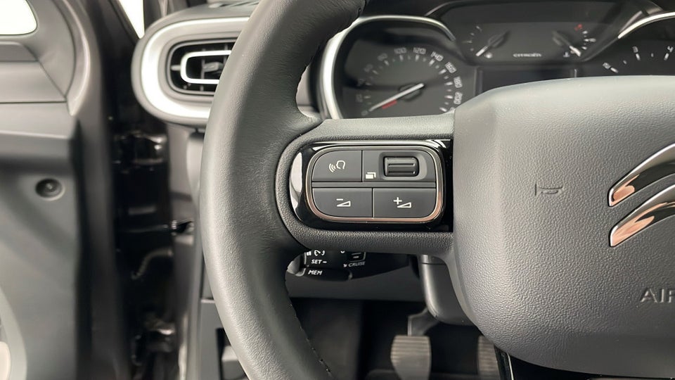 Citroën C3 1,2 PureTech 83 Shine 5d