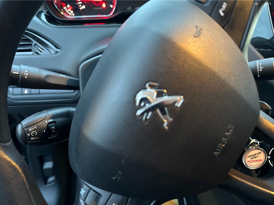 Peugeot 208 1,2 VTi Active 5d