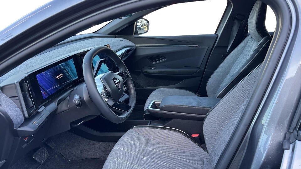 Renault Megane E-Tech 60 Techno+ 5d