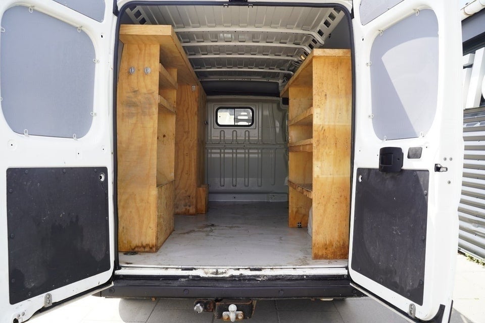 Peugeot Boxer 333 2,0 BlueHDi 130 L3H2 Premium+