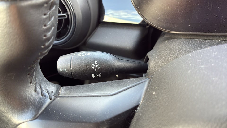 MINI Cooper SE Essential 3d