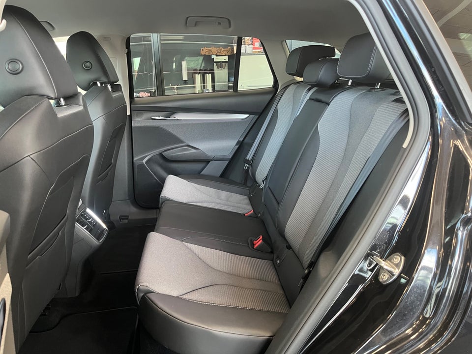 Skoda Enyaq 80 iV 5d