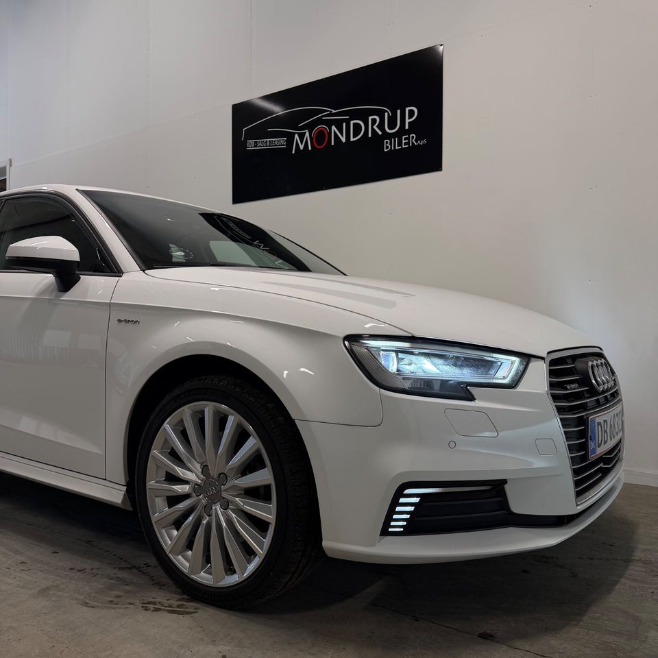 Audi A3 1,4 e-tron Sportback S-tr. 5d