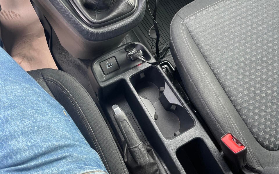 Ford Transit Connect 1,5 EcoBlue Trend kort