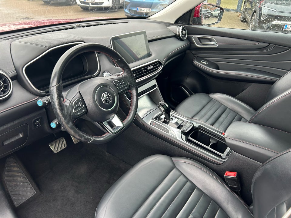 MG EHS 1,5 PHEV Luxury 5d