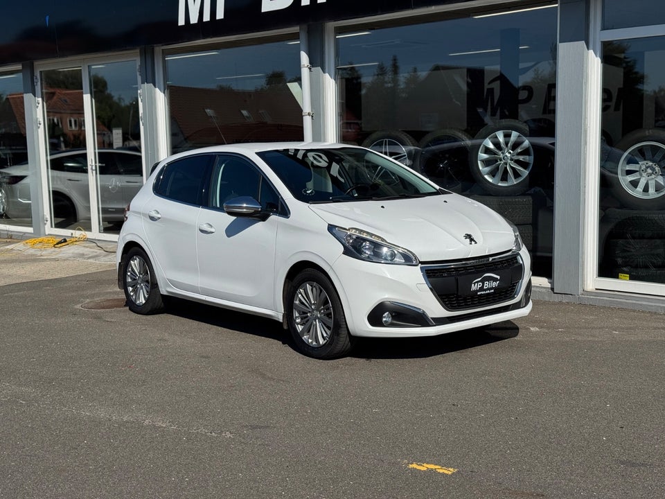 Peugeot 208 1,2 VTi 82 Allure 5d