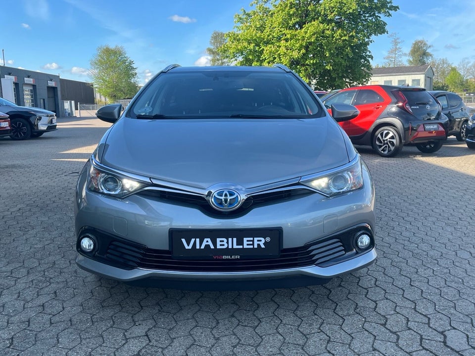 Toyota Auris 1,8 Hybrid H2 Comfort Touring Sports CVT 5d