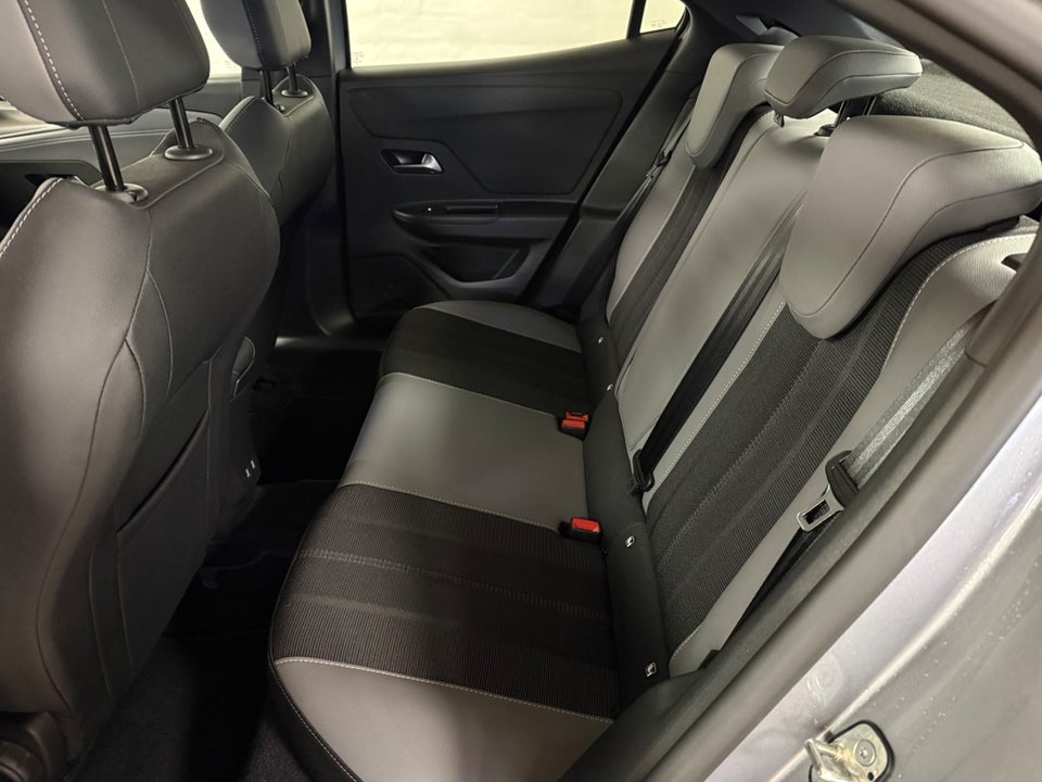 Opel Mokka-e 50 Elegance 5d