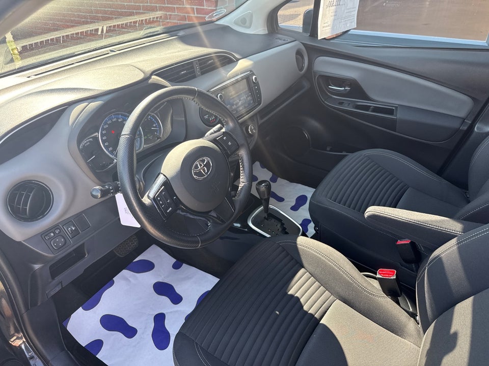 Toyota Yaris 1,5 Hybrid H2 Style e-CVT 5d