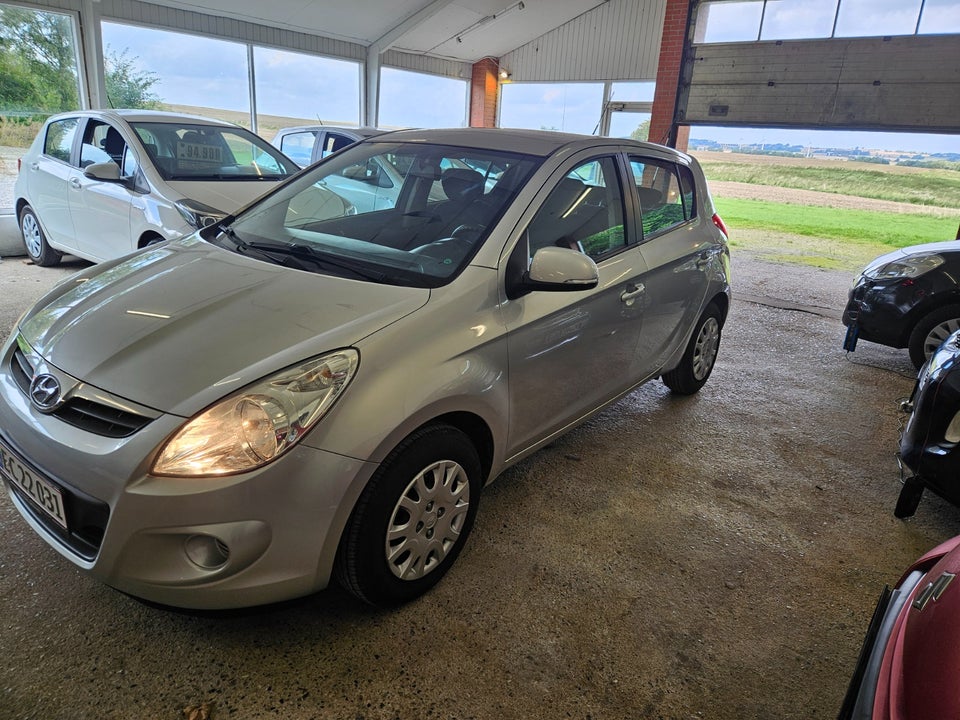 Ford Fiesta 1,0 SCTi 100 Titanium 5d