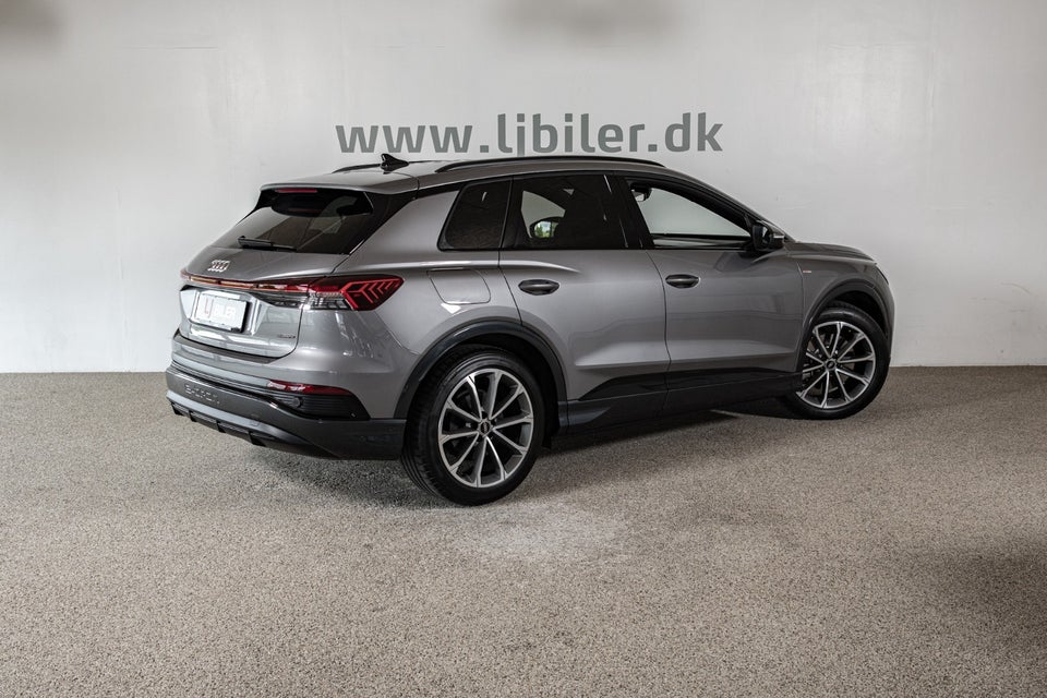 Audi Q4 e-tron 45 Attitude S-line quattro 5d