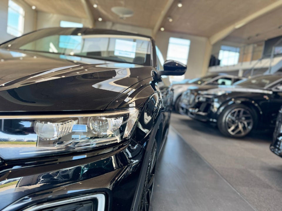 VW T-Roc 1,5 TSi 150 R-line Cabriolet DSG 2d