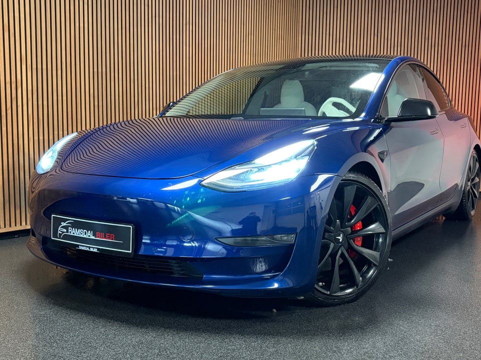 Tesla Model 3 Performance AWD 4d