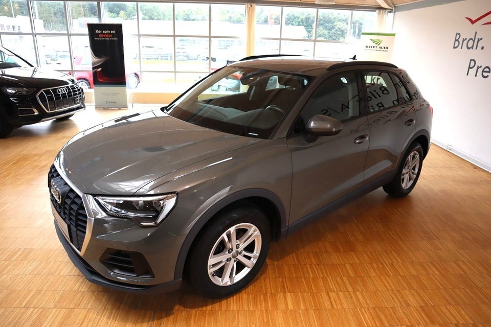 Audi Q3 35 TFSi Advanced Prestige S-tr. 5d