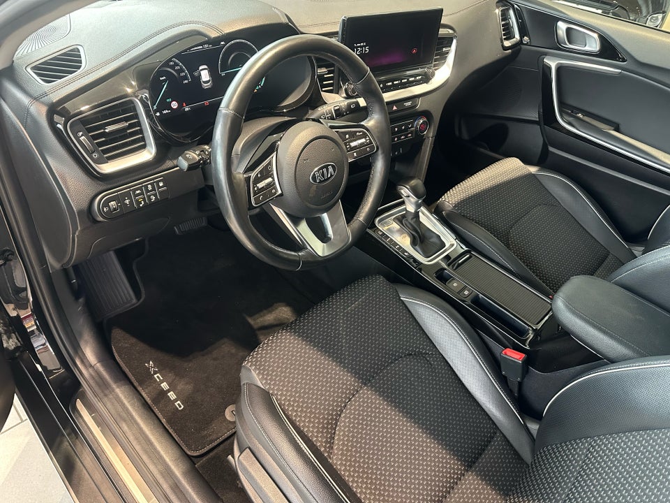 Kia XCeed 1,6 PHEV Upgrade Intro DCT 5d