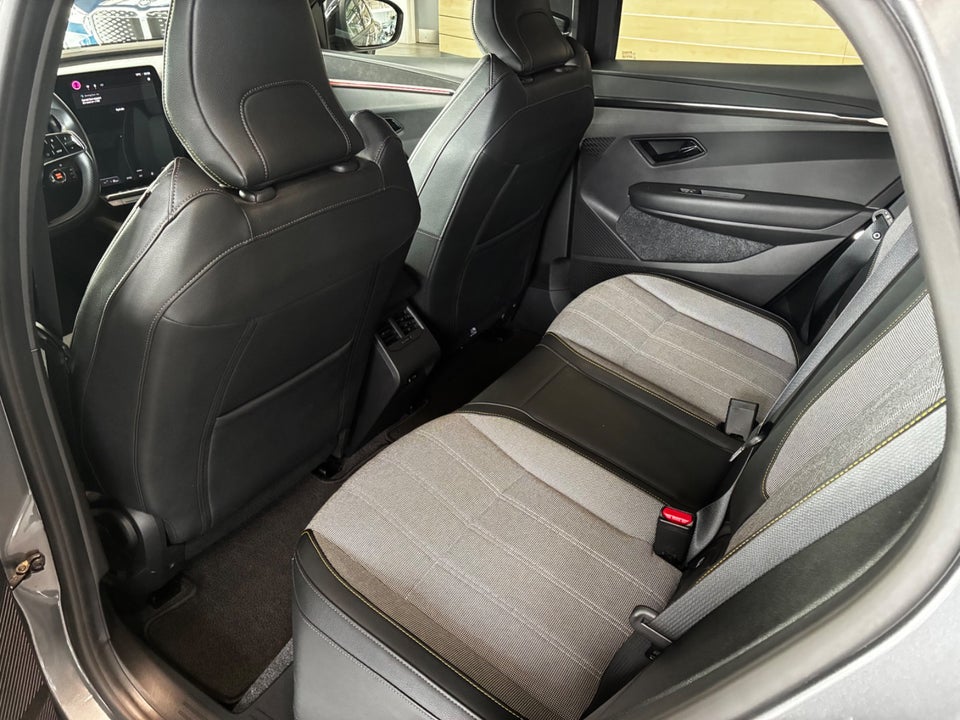 Renault Megane E-Tech 60 Techno 5d