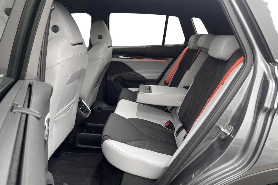 Skoda Elroq 85 iV Lodge 5d